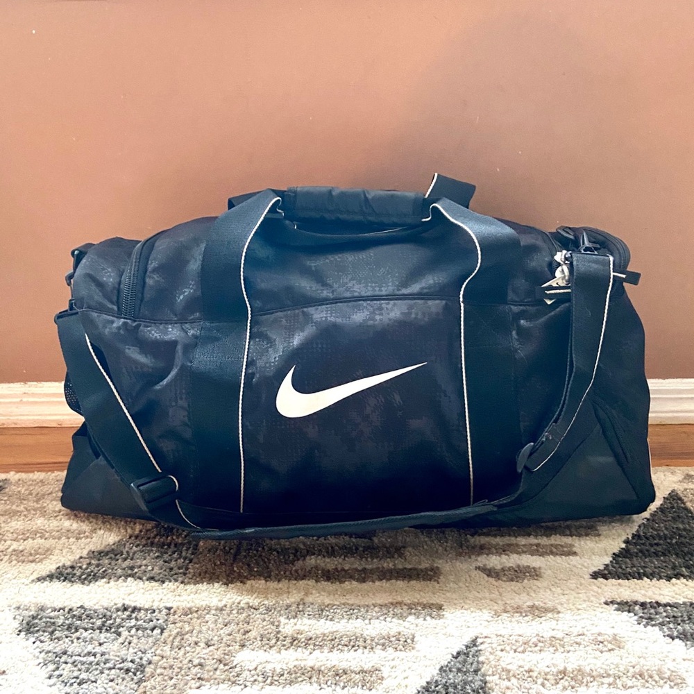 NIKE DUFFLEBAG